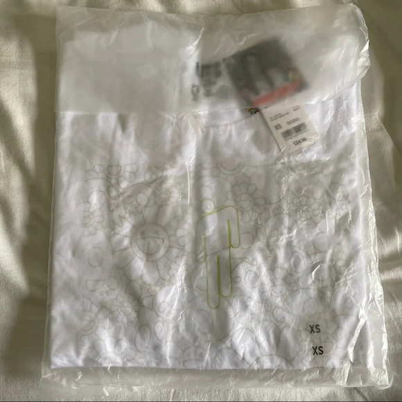 🆕 Billie Eilish Takashi Murakami T Shirt - Picture 2 of 2